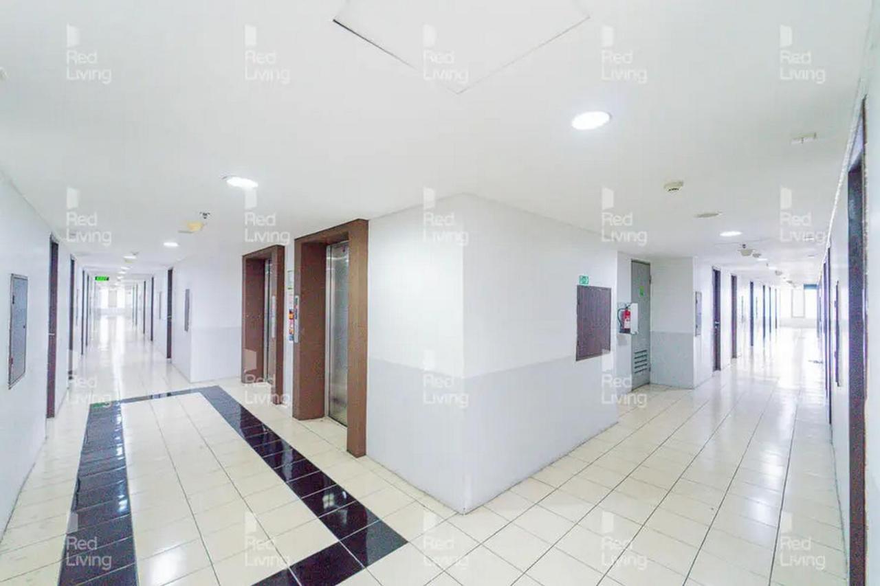 Redliving Apartemen Serpong Green View - Celebrity Room Tower B Tangerang Exteriör bild
